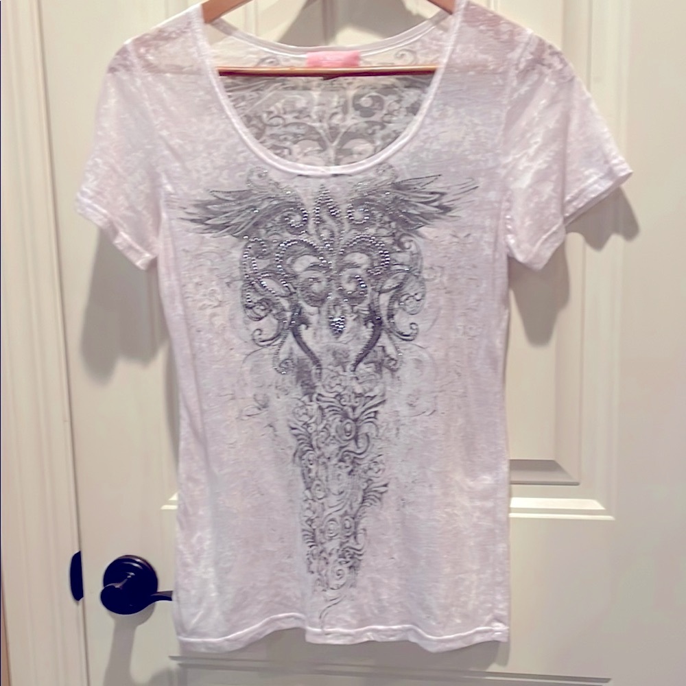 S Lady Noiz White Tee with Gray Graphic Design